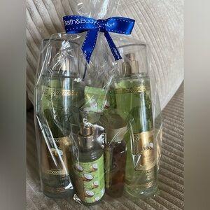 Bath & Body Works Waikiki Beach Coconut 5 piece set